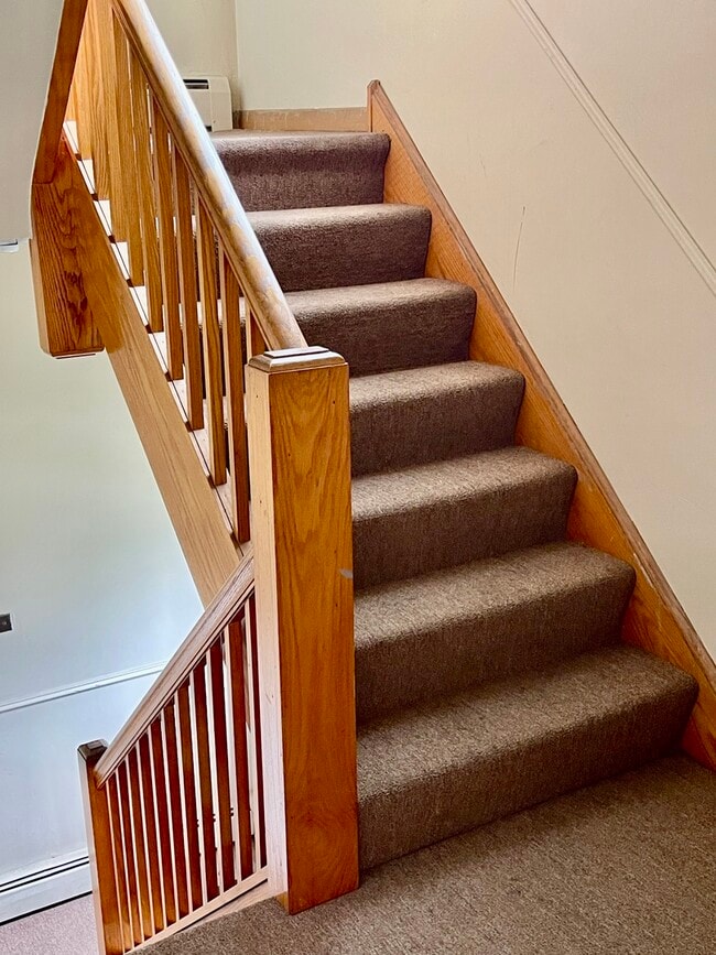 Primary Photo - 5158 N Elston Ave