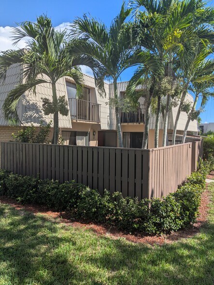 Building Photo - 6823 68th Way