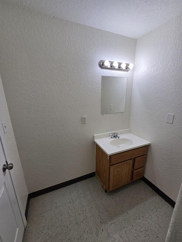 Building Photo - 126 Alton Ave