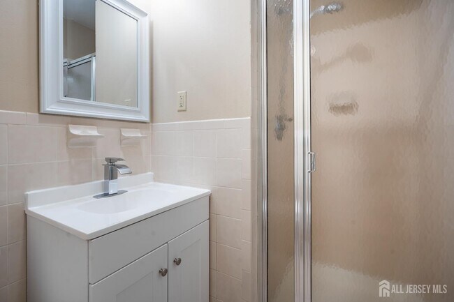 Building Photo - 4410 Birchwood Ct