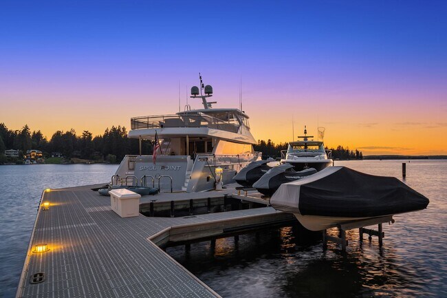 Building Photo - 5bd/5.5ba Yarrow Point Home