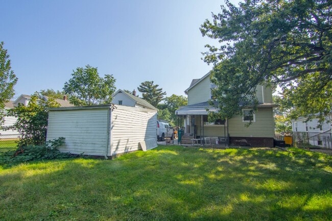 Building Photo - 37355 2nd St