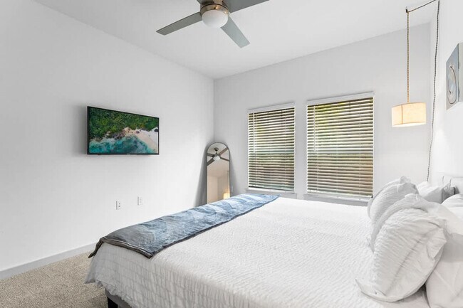 Building Photo - 14532 Star Water Rd