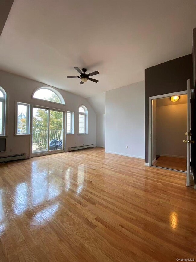 Primary Photo - 64-20 Perry Ave