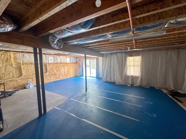 Building Photo - 143 Brookview Rd