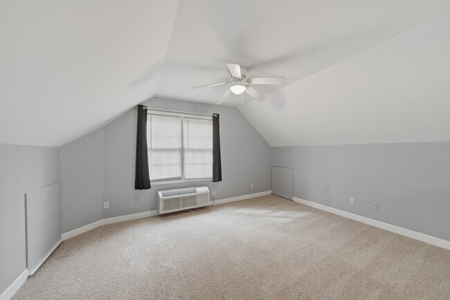 Building Photo - 8504 Powis Cir