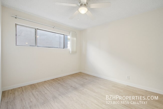 Building Photo - 7540 Hampton Ave