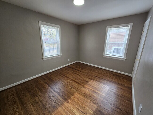 Building Photo - Florissant 3-Bedroom Rental – Affordable &...