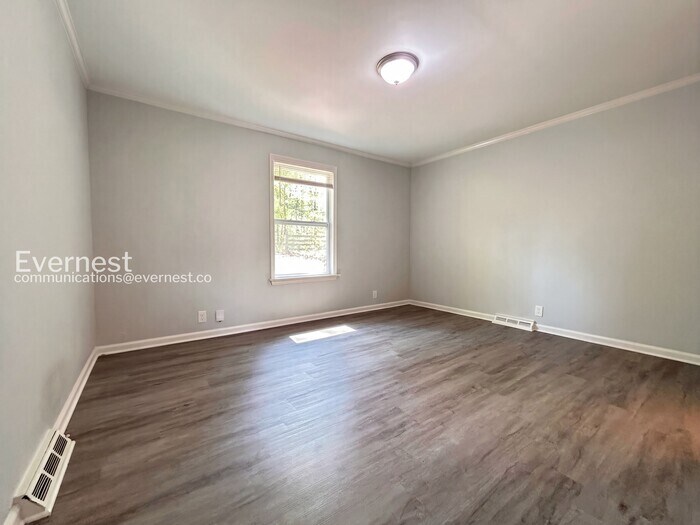 Building Photo - 1174 Alemeda Dr