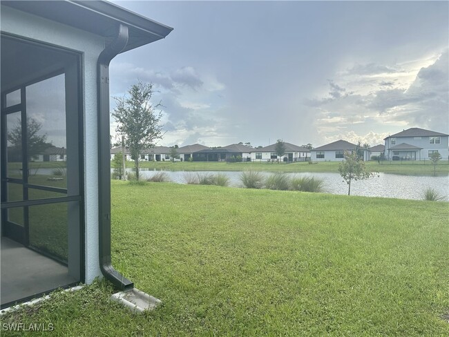 Building Photo - 16037 Beachberry Dr