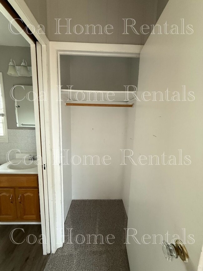 Building Photo - Prairie Park addition