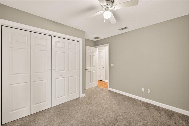 Building Photo - 4 Swift Pass