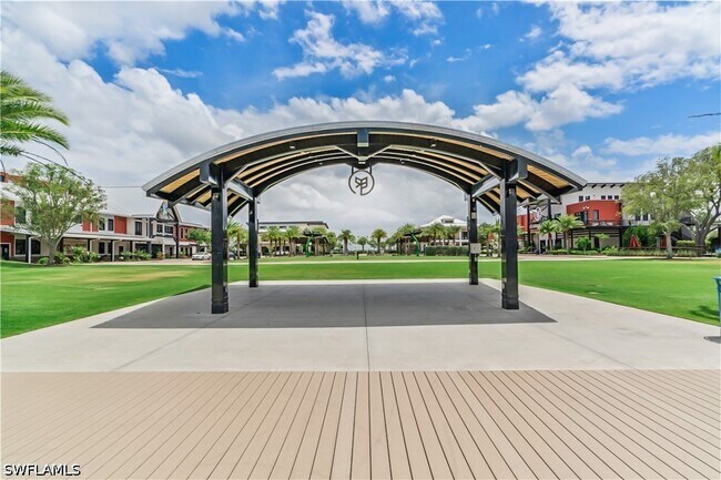 Building Photo - 43645 Sparrow Dr