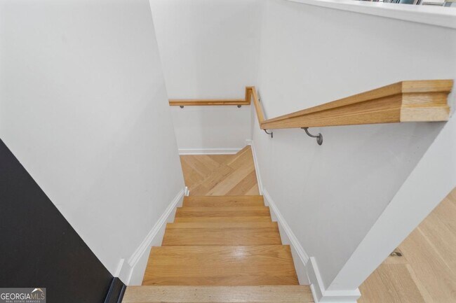 Building Photo - 371 Pratt Dr SE