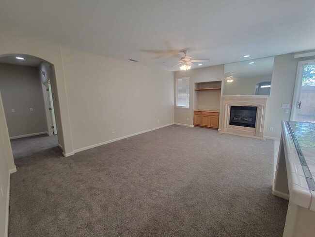 Building Photo - 8624 Banton Cir