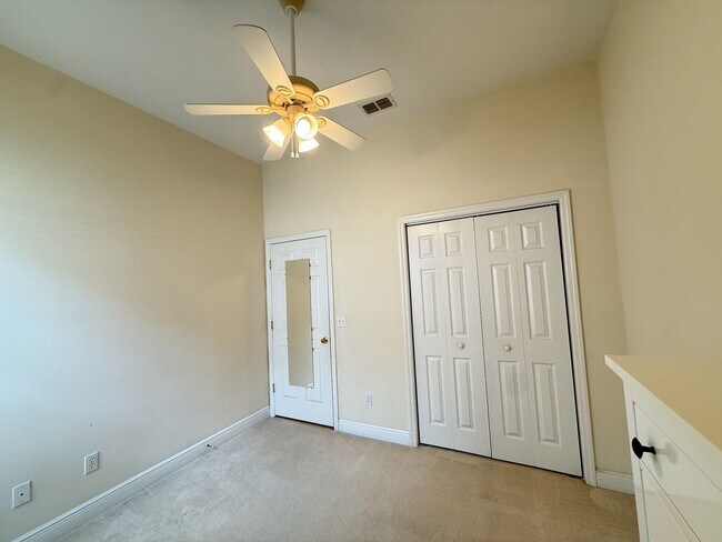 Building Photo - 4/2 HOME IN BUCKLAKE AREA