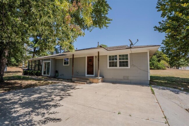 Building Photo - 5617 S Indian Meridian Rd