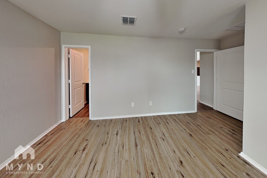 Building Photo - 14356 Cloudview Way