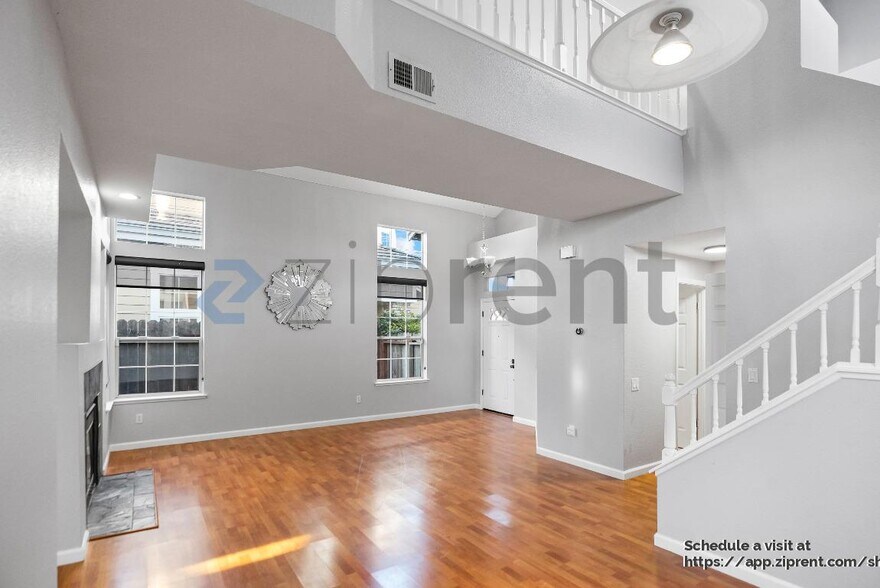 Building Photo - 281 Scotts Valley