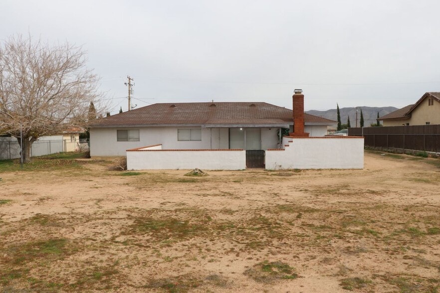 Building Photo - 7864 Newhall Ave