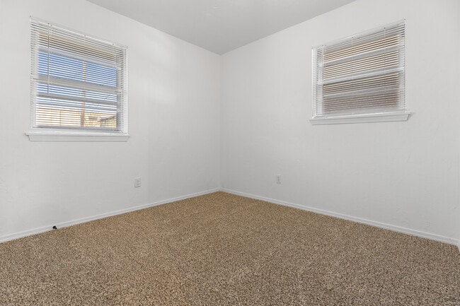 Building Photo - 753 NW 1st St