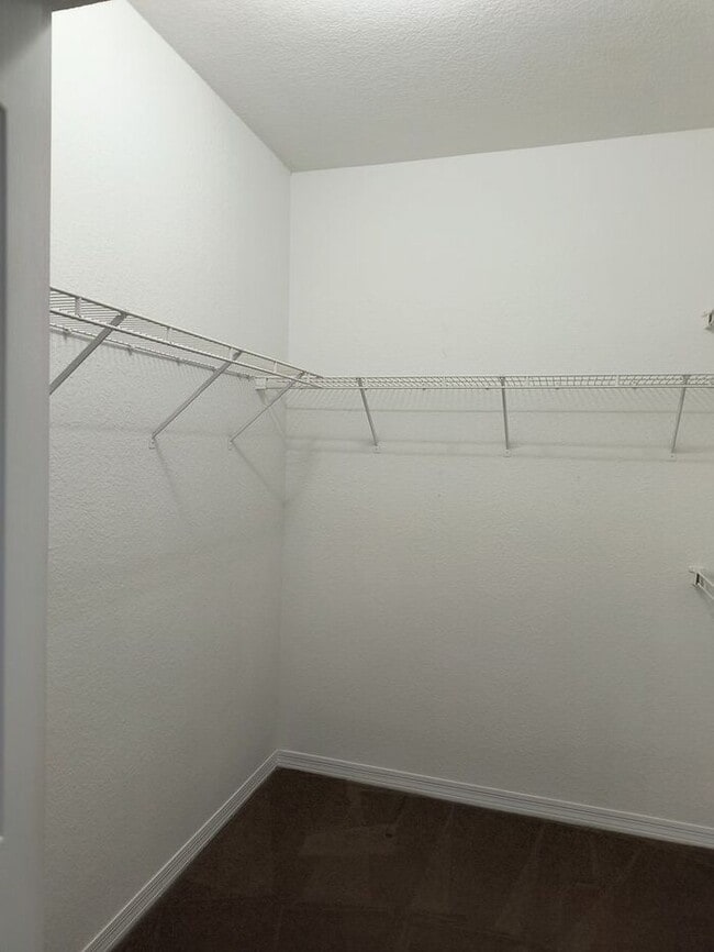 Building Photo - FREE RENT!!! Spacious condo in Gated Legacy Dunes