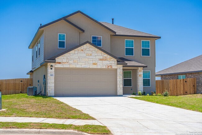 Building Photo - 909 Rolling River
