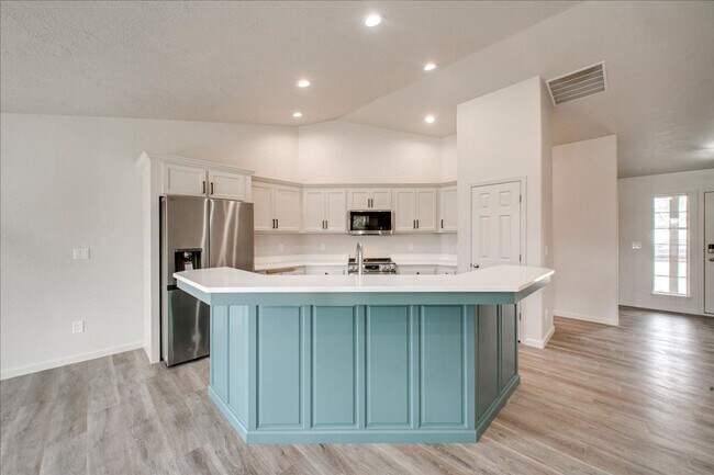 Building Photo - Beautifully Remodeled Home in Northwest Meridian