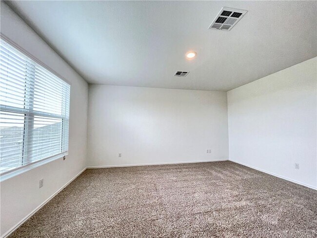 Building Photo - 118 Canley Lp