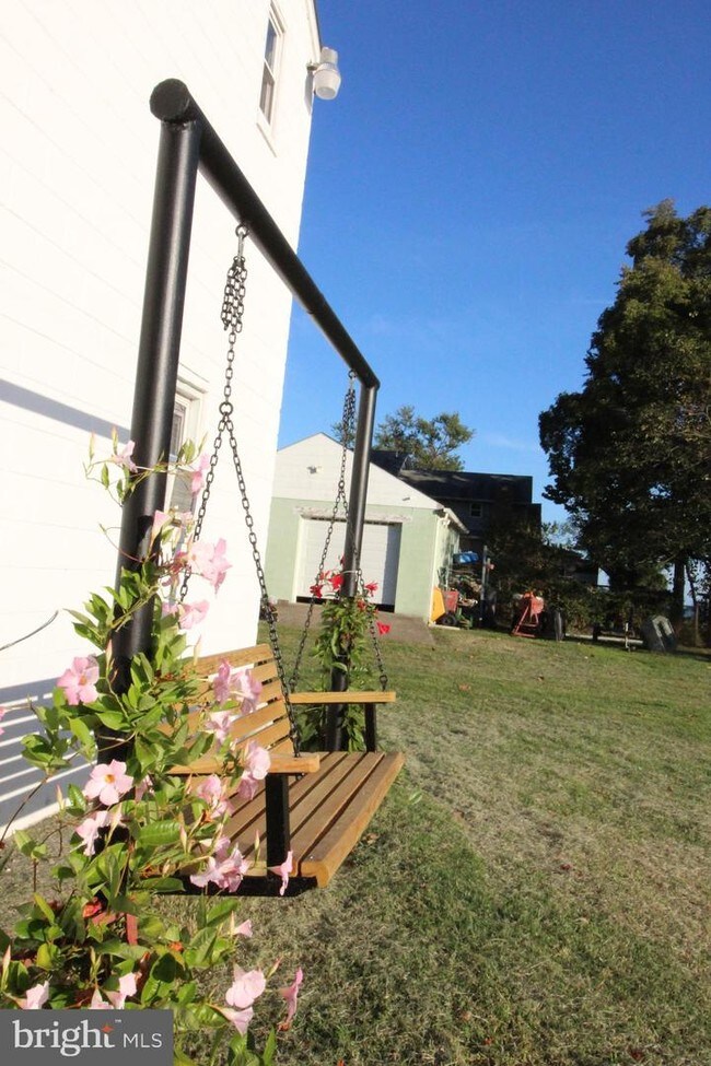 Building Photo - 7823 Denton Ave