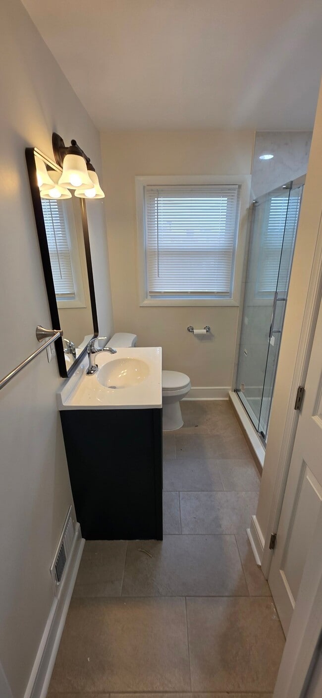 Building Photo - 4267 Labyrinth Rd