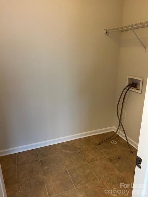 Building Photo - 9927 Paxton Run Rd