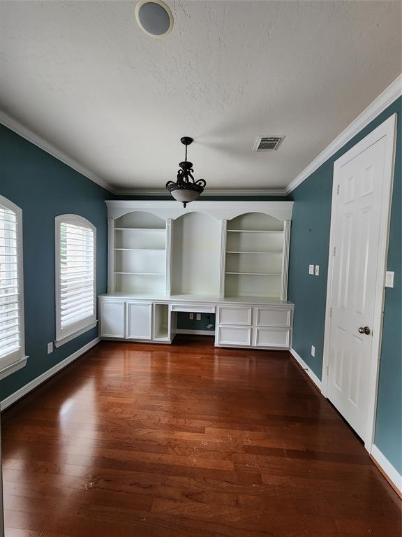 Building Photo - 8440 Majestic Lake Ct