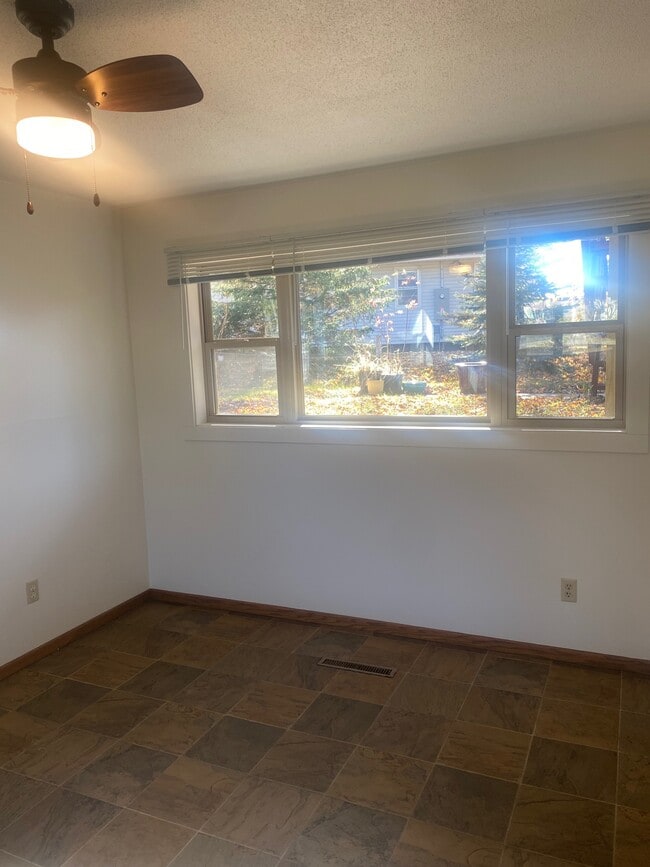 Dining Room - 1912 Valleyhigh Dr NW