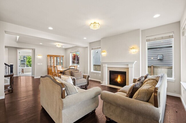 Building Photo - Perfect and Picturesque and Furnished!