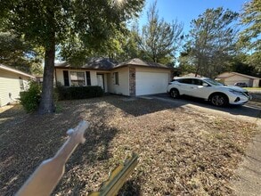 Building Photo - 2908 Alpine Pl