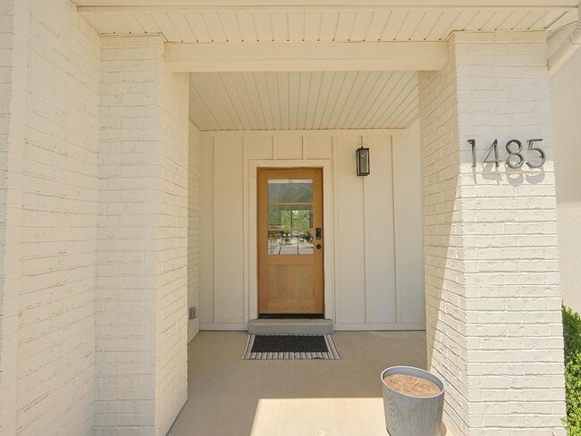 Building Photo - 1485 N 1050 E