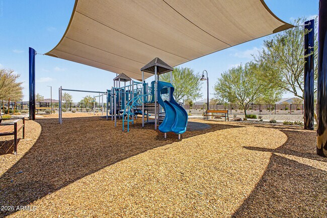 Building Photo - 15803 W Cottontail Ln