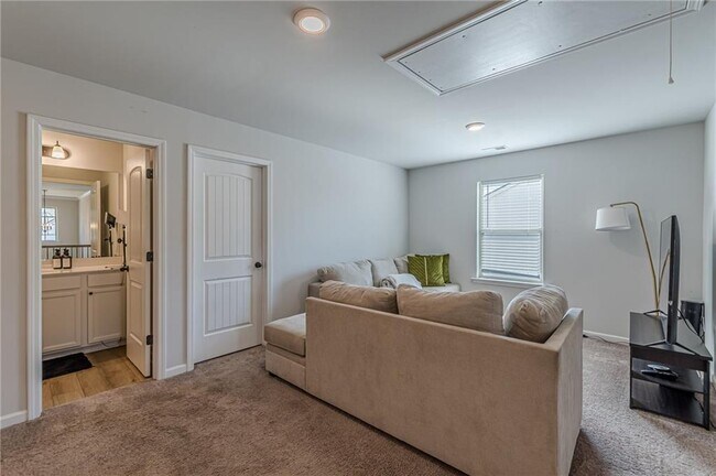 Building Photo - 4876 Elm Leaf Dr