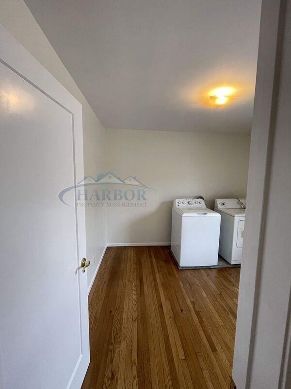 Building Photo - 3706 S Emily St