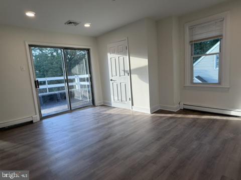 Building Photo - 722 Hilltown Pike