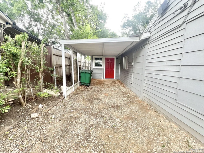 Building Photo - 311 Glamis Ave