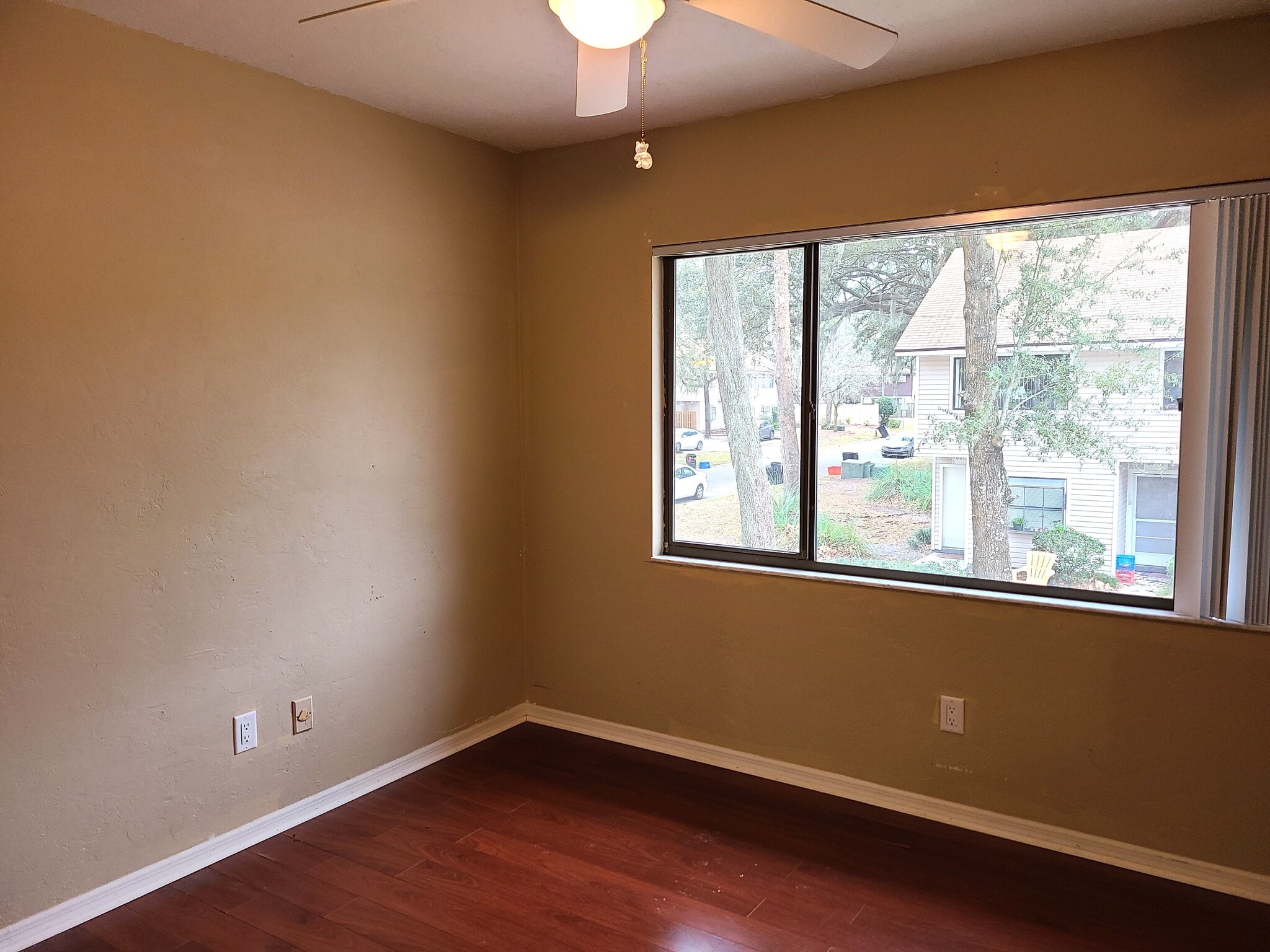 Building Photo - 6124 SW 8th Pl