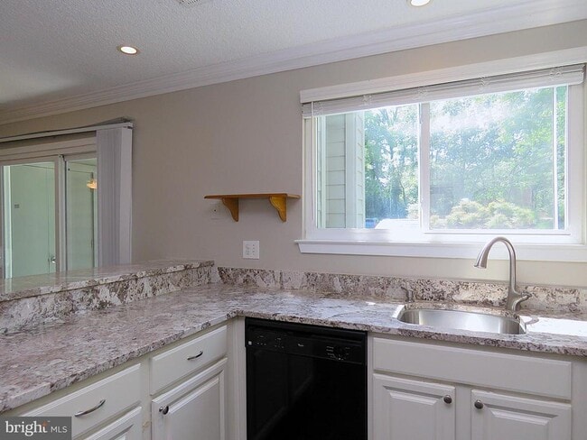 Building Photo - 11701 Summerchase Cir