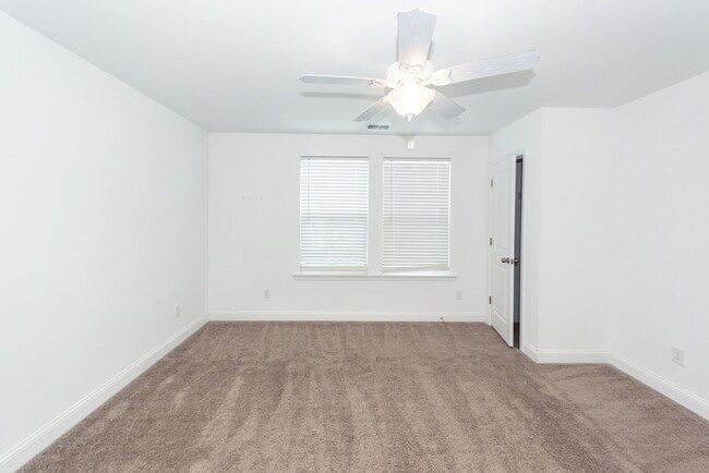 Building Photo - 7102 Channel Park Dr