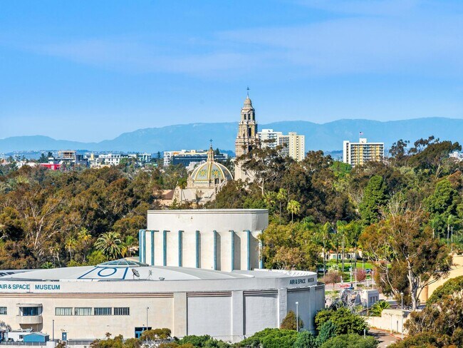 Building Photo - Furnished Aria Penthouse with Panoramic Views & Wraparound Balcony