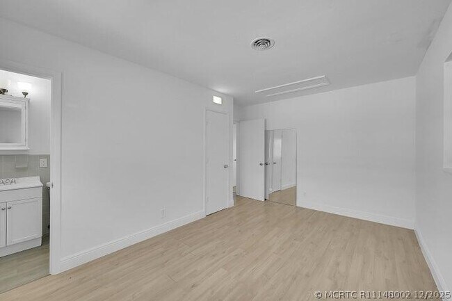 Building Photo - 1308 S Congress Ave