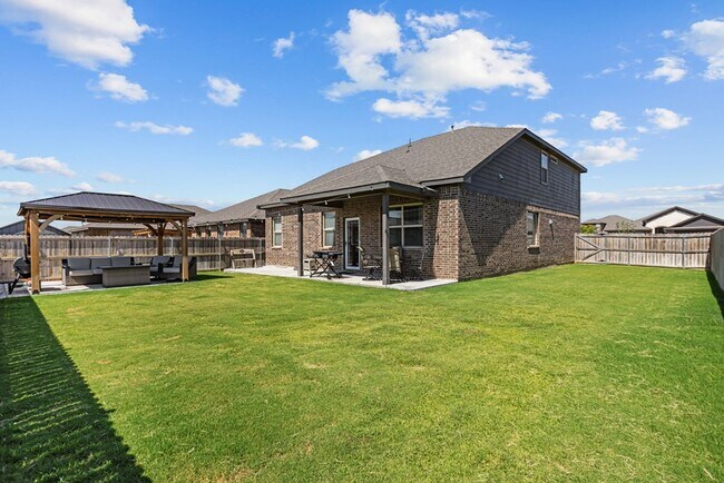 Building Photo - 7418 Horton Ranch Rd
