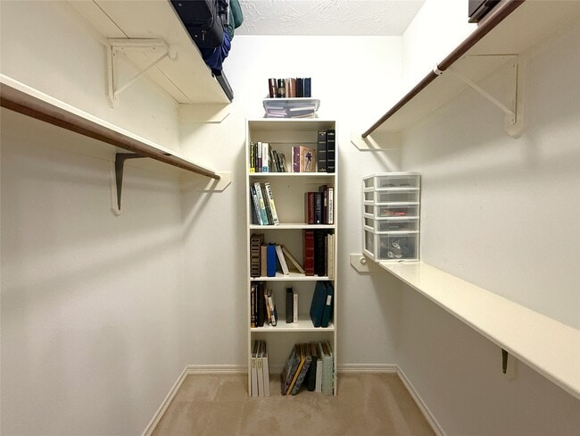 Building Photo - 1446 Sherwood Park Cir