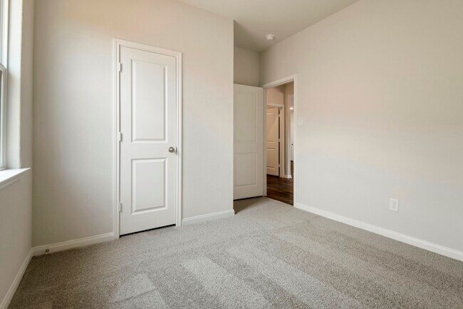 Building Photo - 701 Jasmine Rdg Ln